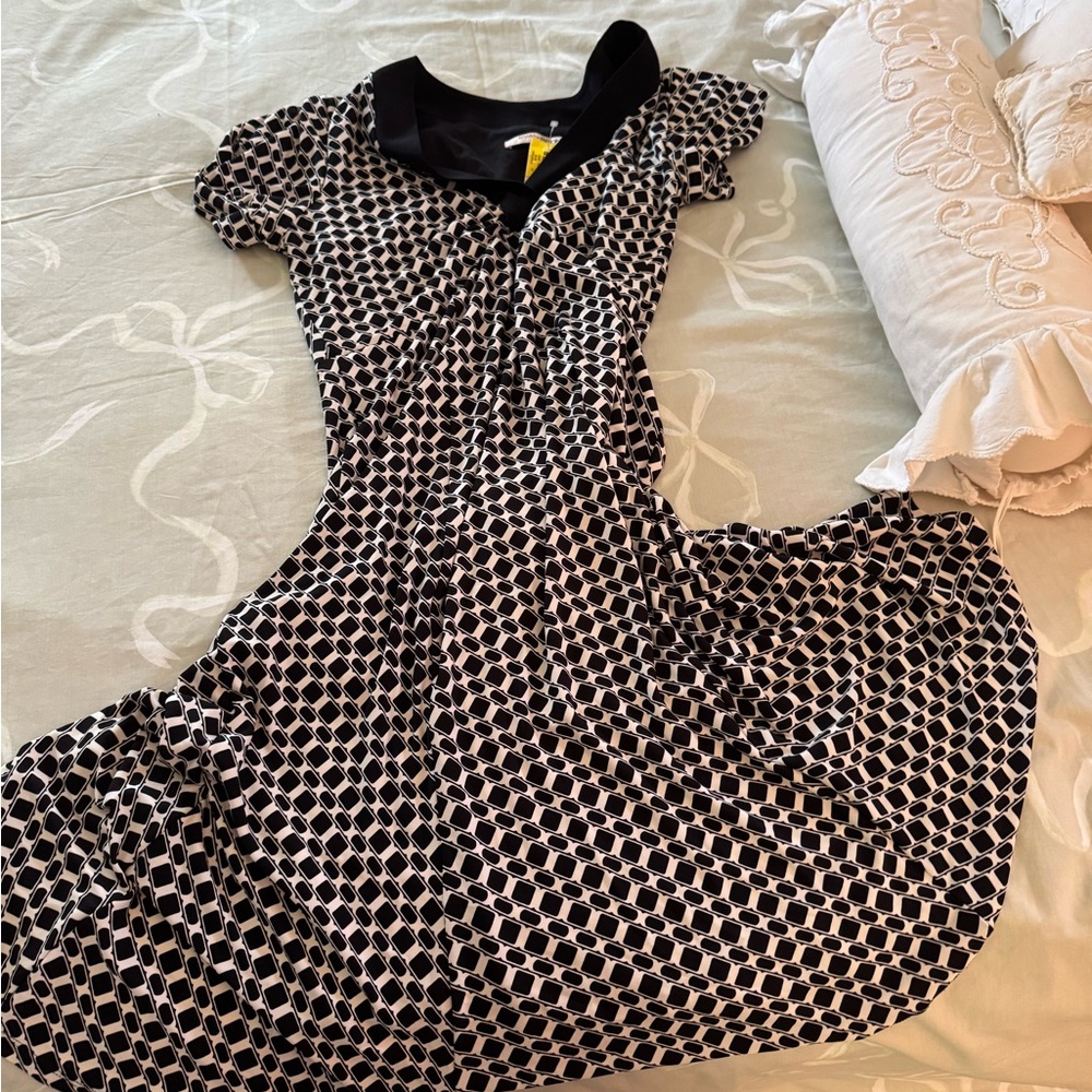 NWT Evan Picone Black and White Geometric Dress